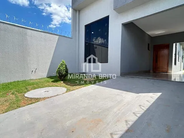 Casa 3 quartos e 2 banheiros, à venda, no bairro Pontal Sul - Acréscimo em Aparecida de Goiânia