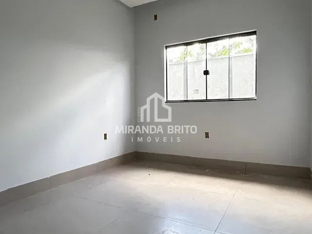 Casa 3 quartos e 2 banheiros, à venda, no bairro Pontal Sul - Acréscimo em Aparecida de Goiânia