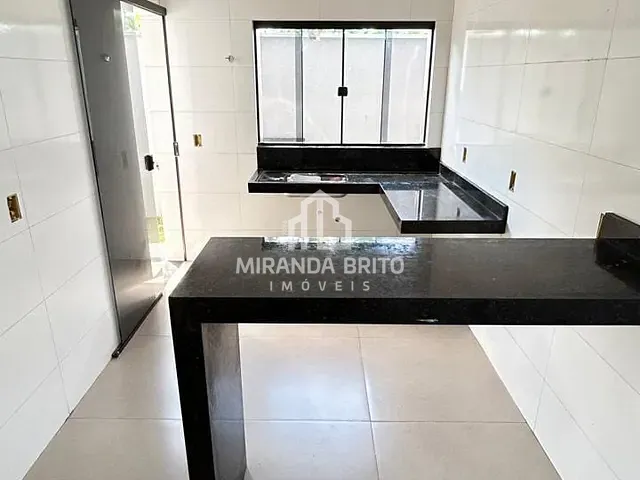Casa 3 quartos e 2 banheiros, à venda, no bairro Pontal Sul - Acréscimo em Aparecida de Goiânia