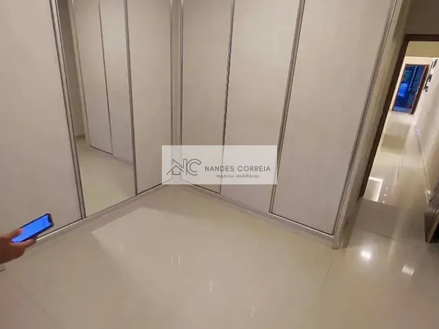 Casa 3 quartos e 2 banheiros, à venda, no bairro Catuai em Londrina