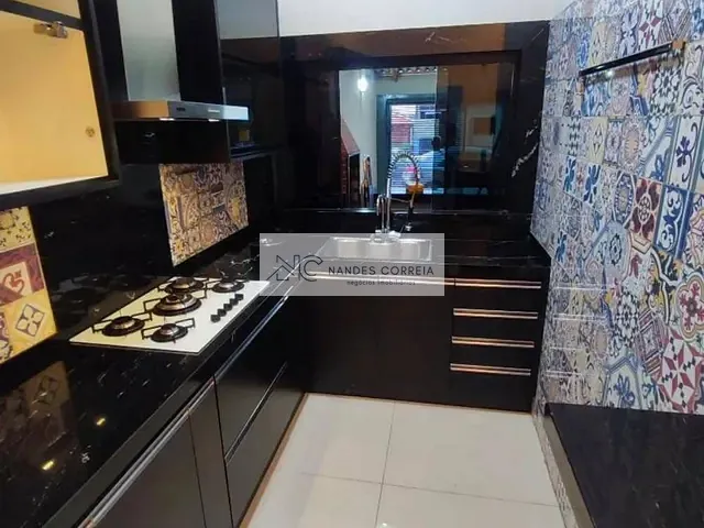 Casa 3 quartos e 2 banheiros, à venda, no bairro Catuai em Londrina