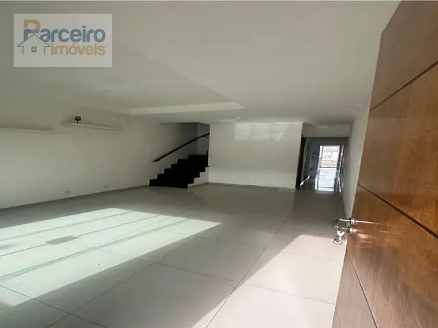 Casa com 161m² 3 quartos e 3 banheiros, à venda, no bairro Vila Londrina em São Paulo