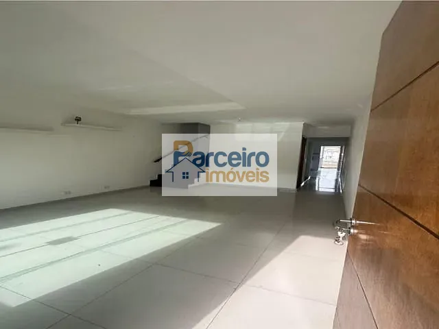 Casa com 161m² 3 quartos e 3 banheiros, à venda, no bairro Vila Londrina em São Paulo