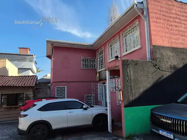 Casa com 150m², para alugar, no bairro Centro Cívico em Curitiba