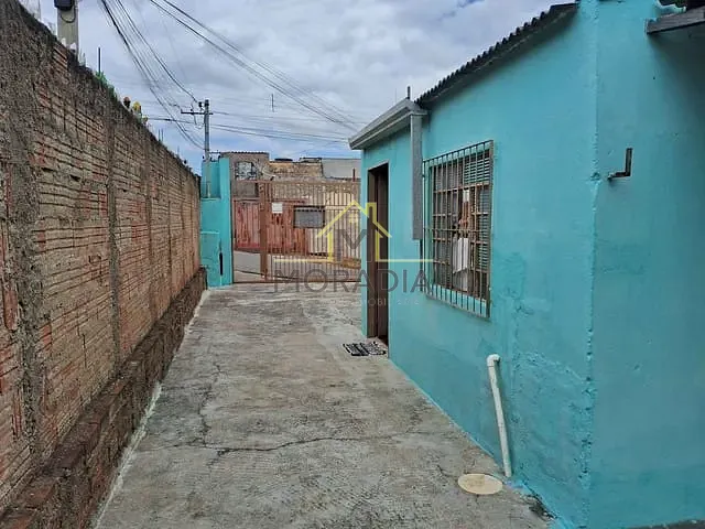 Casa com 200m² 1 quarto e 1 banheiro, à venda, no bairro Parque dos Municipios 2 em Guaxupé