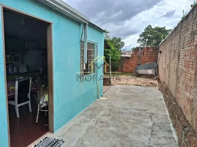 Casa com 200m² 1 quarto e 1 banheiro, à venda, no bairro Parque dos Municipios 2 em Guaxupé