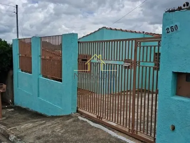 Casa com 200m² 1 quarto e 1 banheiro, à venda, no bairro Parque dos Municipios 2 em Guaxupé