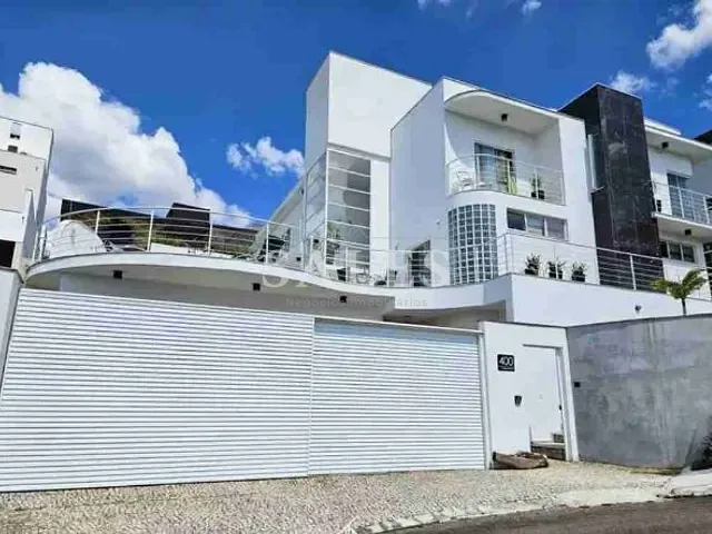 Casa com 535m² 4 quartos e 5 banheiros, à venda, no bairro São Pedro em Rua Albino Martins Ribeiro