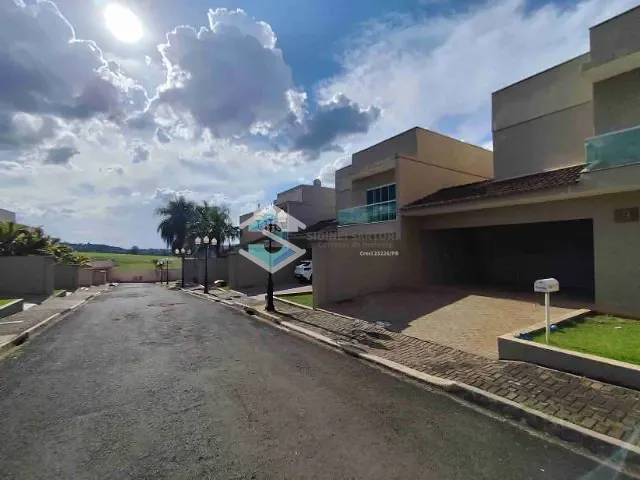Casa 3 quartos e 4 banheiros, para alugar, no bairro Centro em Jacarezinho