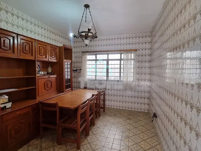 Casa com 500m² 4 quartos e 3 banheiros, à venda, no bairro Jardim de Alah em Taubaté