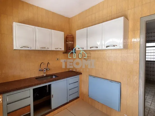 Casa com 500m² 4 quartos e 3 banheiros, à venda, no bairro Jardim de Alah em Taubaté