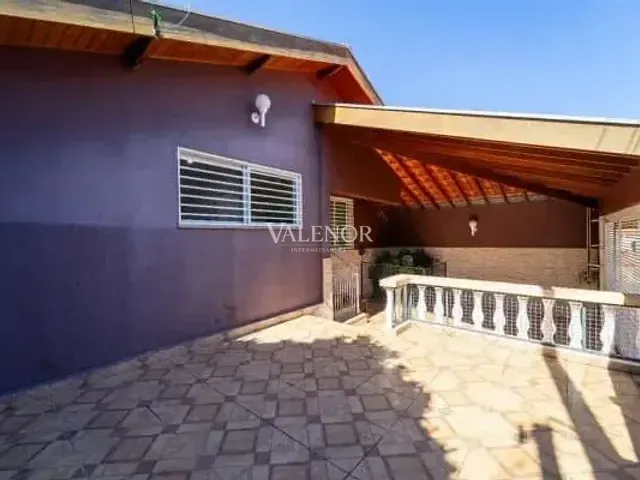 Casa 4 quartos e 2 banheiros, à venda, no bairro Parque Residencial Eloy Chaves em Jundiaí