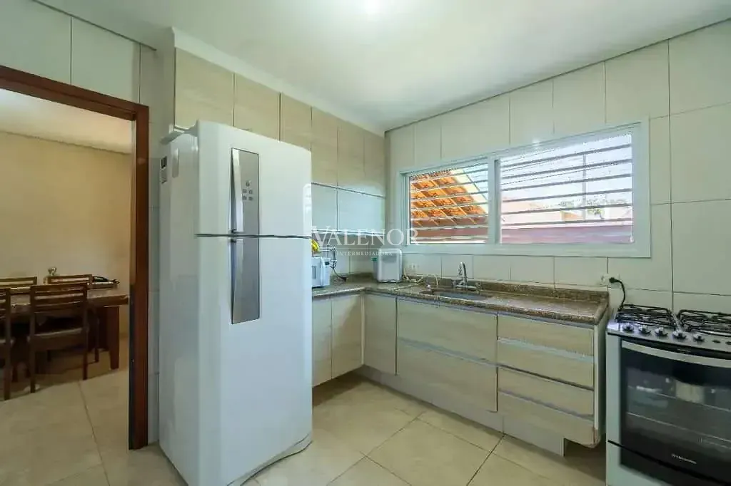 Casa, 4 quartos, 200 m² - Foto 12