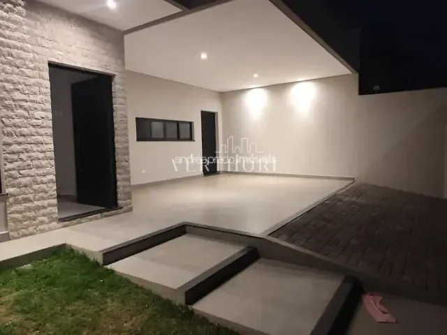 Casa com 250m² 3 quartos e 3 banheiros, à venda, no bairro Loteamento Chamonix em Londrina