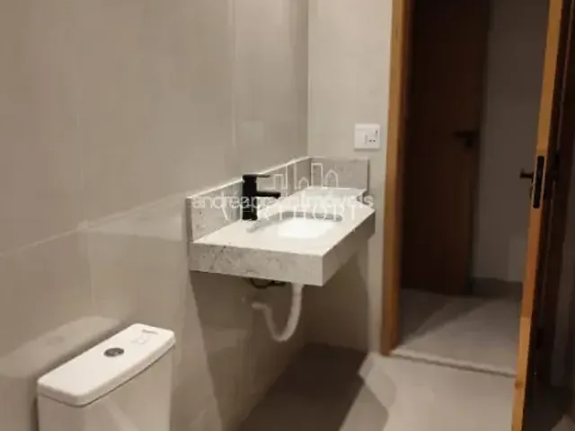 Casa com 250m² 3 quartos e 3 banheiros, à venda, no bairro Loteamento Chamonix em Londrina