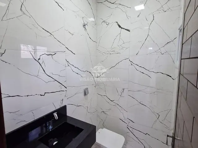 Casa 3 quartos e 2 banheiros, à venda, no bairro Residencial Bella Suíça em Sinop