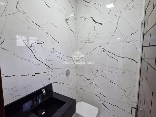 Casa 3 quartos e 2 banheiros, à venda, no bairro Residencial Bella Suíça em Sinop