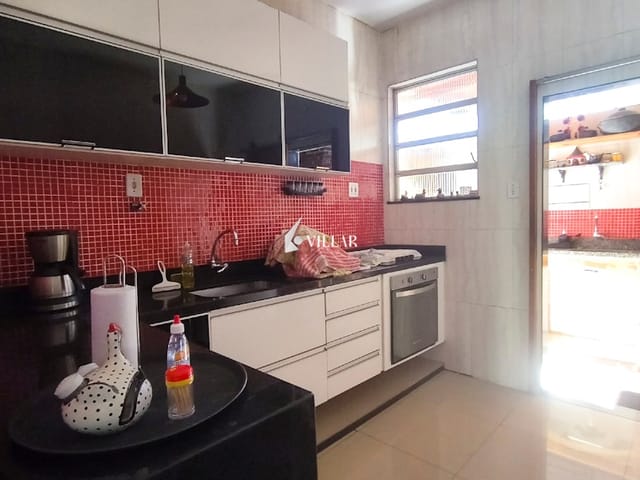 Casa com 200m² 4 quartos e 4 banheiros, à venda, no bairro Olaria em Rio de Janeiro