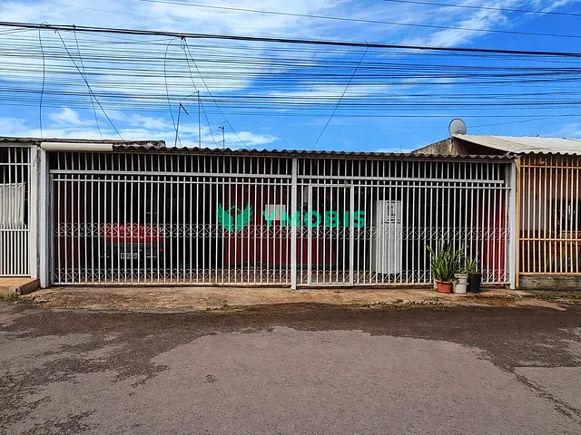 Casa 3 quartos e 2 banheiros, à venda, no bairro Ceilândia Sul (Ceilândia) em Brasília