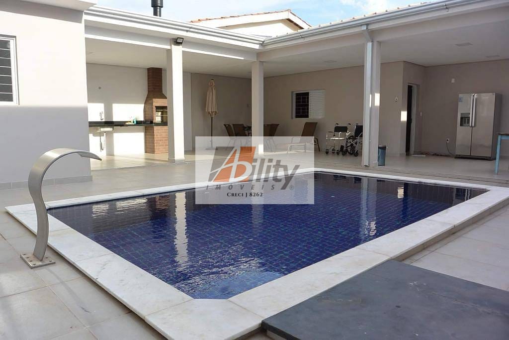 Casa, 3 quartos, 210 m² - Foto 1