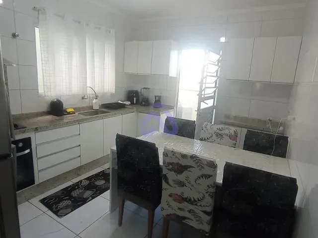 Casa com 125m² 2 quartos e 2 banheiros, à venda, no bairro Pequeno Coração em Itaquaquecetuba