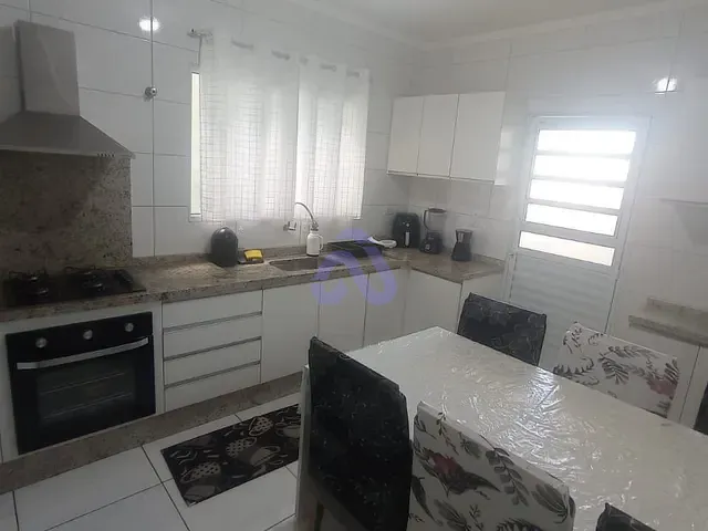 Casa com 125m² 2 quartos e 2 banheiros, à venda, no bairro Pequeno Coração em Itaquaquecetuba