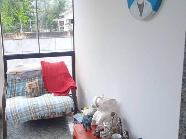 Casa 4 quartos e 3 banheiros, à venda, no bairro Centro em Rio das Ostras