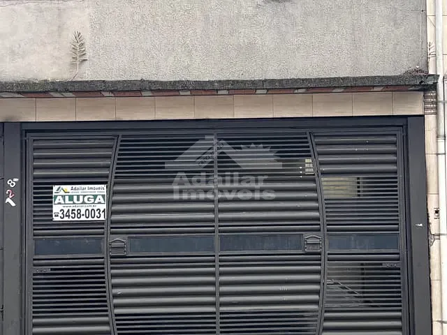 Casa 2 quartos e 1 banheiro, para alugar, no bairro Centro em Diadema