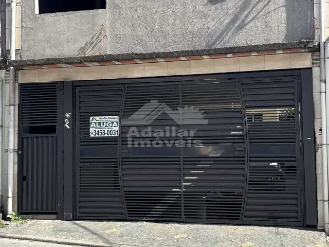 Casa 2 quartos e 1 banheiro, para alugar, no bairro Centro em Diadema