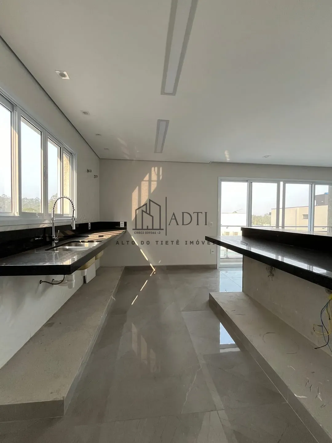 Casa, 3 quartos, 228 m² - Foto 5