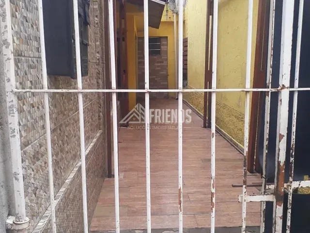 Casa à venda, no bairro Vila Domitila em São Paulo