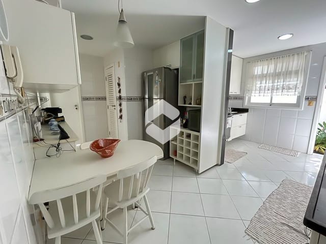 Casa com 1008m² 5 quartos e 4 banheiros, à venda, no bairro Recreio dos Bandeirantes em Rio de Janeiro