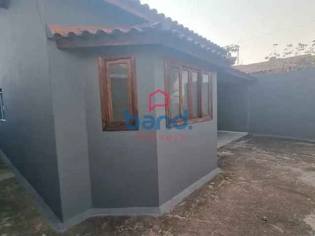 Casa com 250m² 2 quartos e 2 banheiros, à venda ou para alugar, no bairro Parque Residencial Célia Maria em Porto Feliz