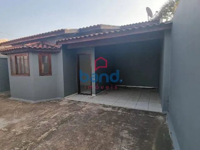 Casa com 250m² 2 quartos e 2 banheiros, à venda ou para alugar, no bairro Parque Residencial Célia Maria em Porto Feliz