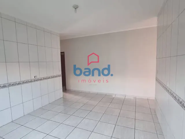 Casa com 250m² 2 quartos e 2 banheiros, à venda ou para alugar, no bairro Parque Residencial Célia Maria em Porto Feliz