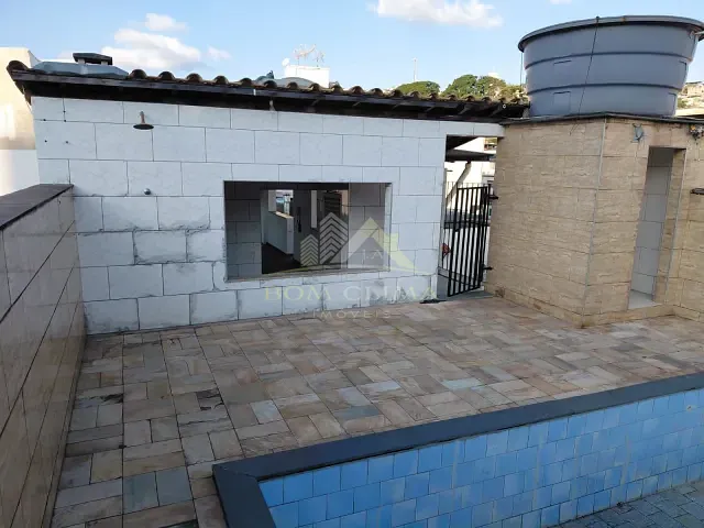 Casa 3 quartos e 2 banheiros, à venda, no bairro Manoel Honório em Juiz de Fora