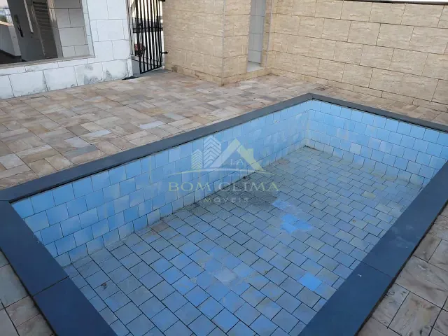 Casa 3 quartos e 2 banheiros, à venda, no bairro Manoel Honório em Juiz de Fora