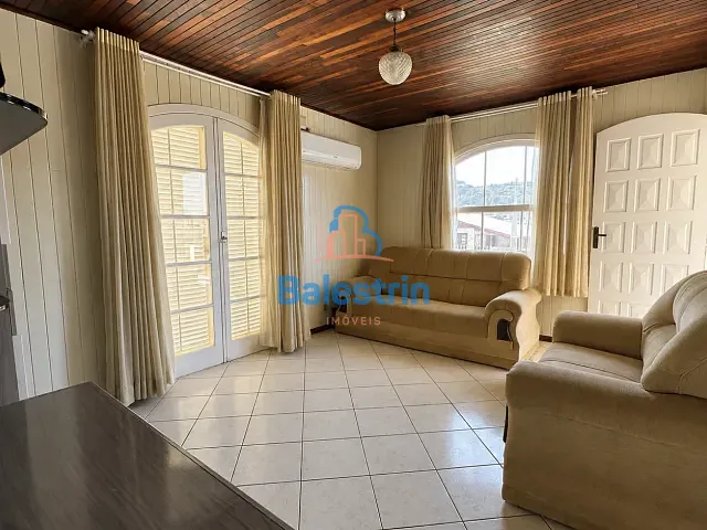 Casa 3 quartos e 2 banheiros, à venda, no bairro Bela Vista em Fraiburgo