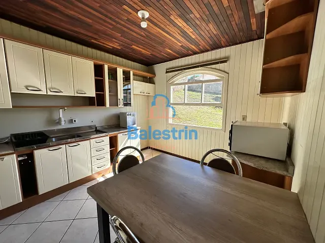 Casa 3 quartos e 2 banheiros, à venda, no bairro Bela Vista em Fraiburgo