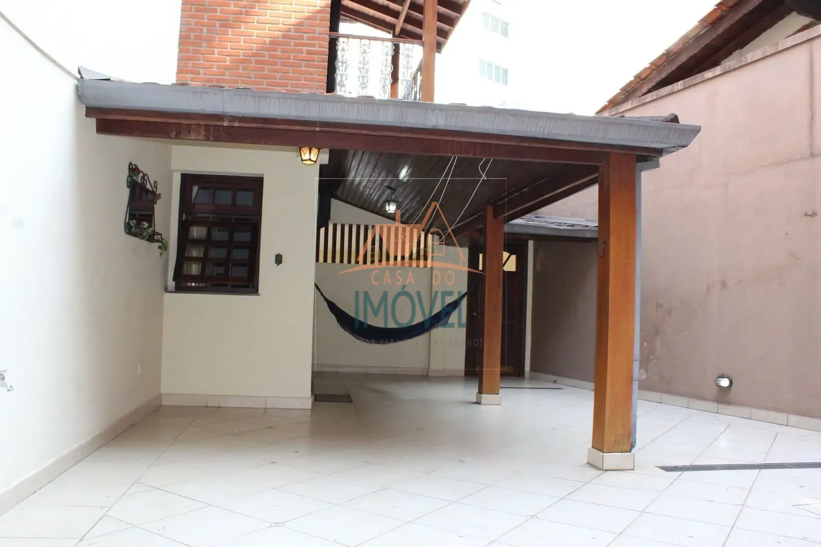 Casa, 1 quarto, 209 m² - Foto 2