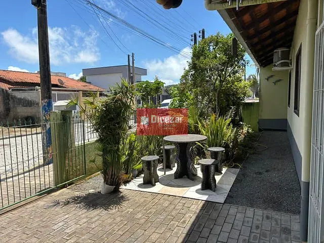 Casa com 252m² 3 quartos e 2 banheiros, à venda, no bairro Centro em Penha