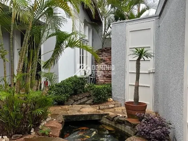 Casa com 336m² 4 quartos e 4 banheiros, à venda, no bairro Jardim São Bento em Uberaba