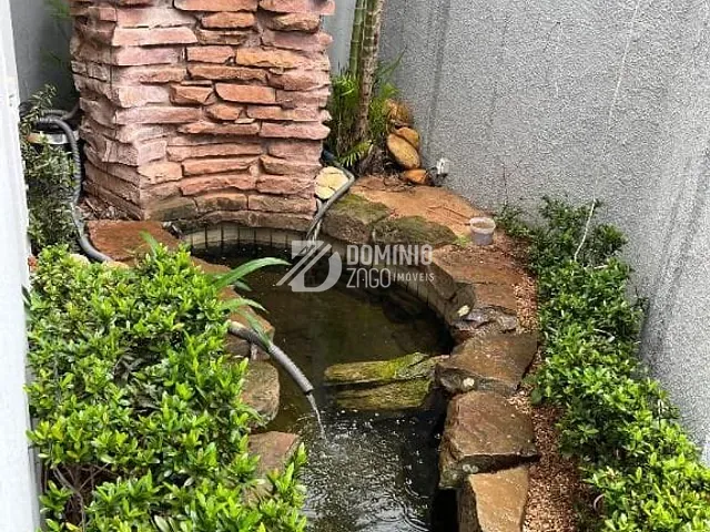 Casa com 336m² 4 quartos e 4 banheiros, à venda, no bairro Jardim São Bento em Uberaba