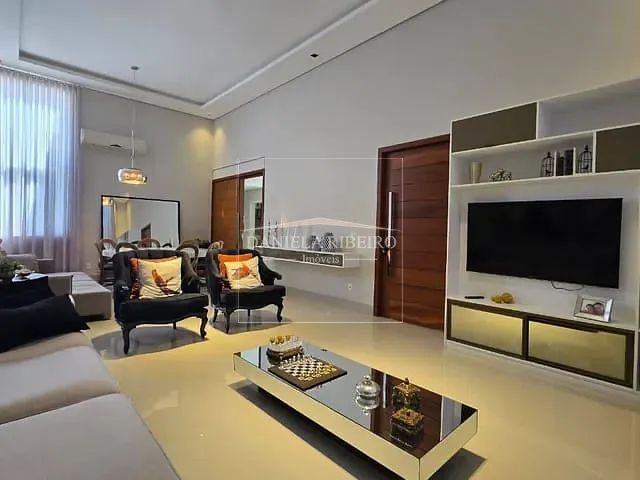 Casa com 300m² 3 quartos e 4 banheiros, à venda, no bairro Esperança em Londrina