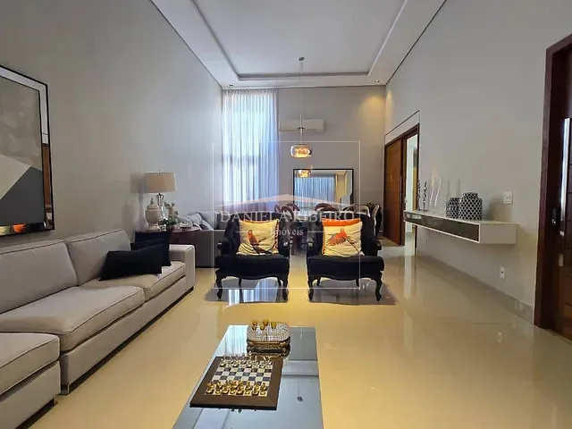 Casa com 300m² 3 quartos e 4 banheiros, à venda, no bairro Esperança em Londrina