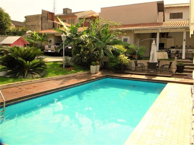 Casa com 1080m² 4 quartos e 5 banheiros, à venda, no bairro Jardim Presidente em Londrina