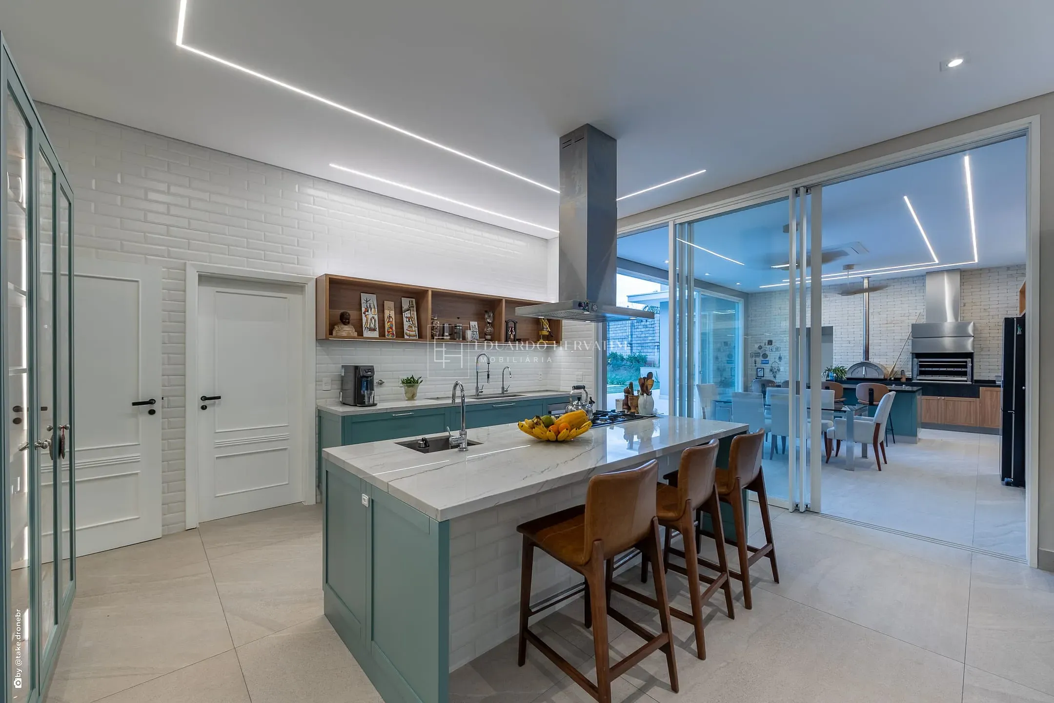 Casa, 4 quartos, 586 m² - Foto 50