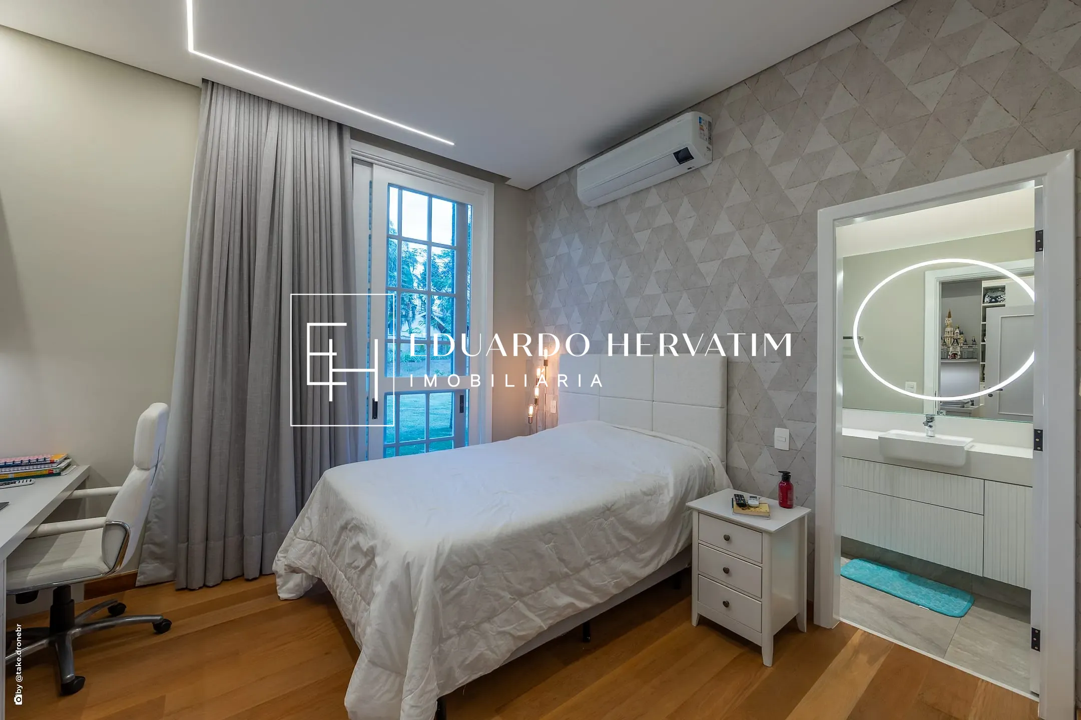 Casa, 4 quartos, 586 m² - Foto 31