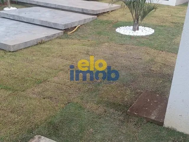 Casa com 278m² 4 quartos e 5 banheiros, à venda, no bairro Universitário em Caruaru