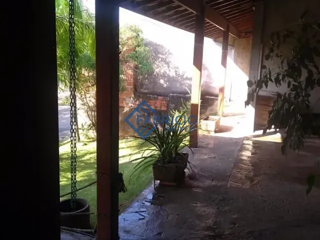 Casa com 207m² 1 quarto e 1 banheiro, à venda, no bairro Capela em Vinhedo